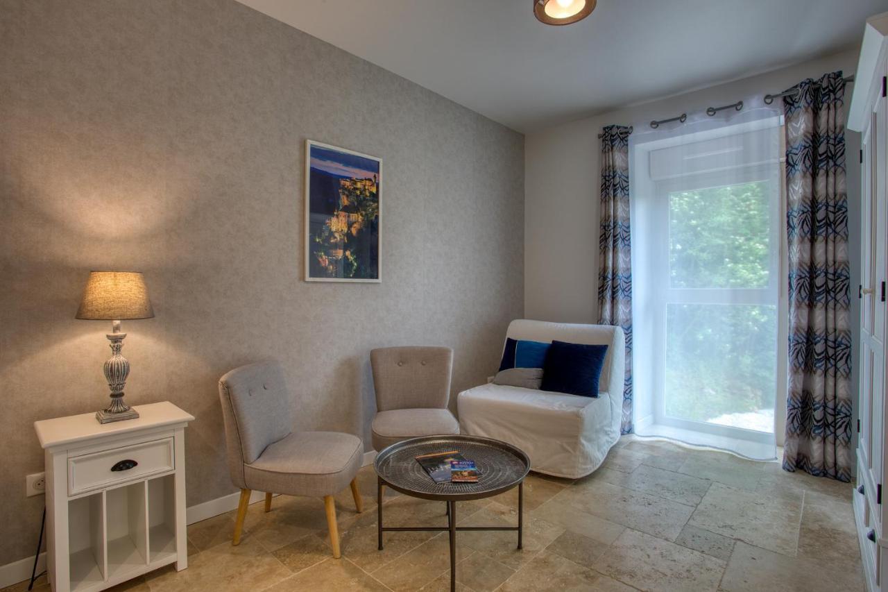 Domaine Des Pierres Blanches - Chambres D'Hotes Carlux 외부 사진